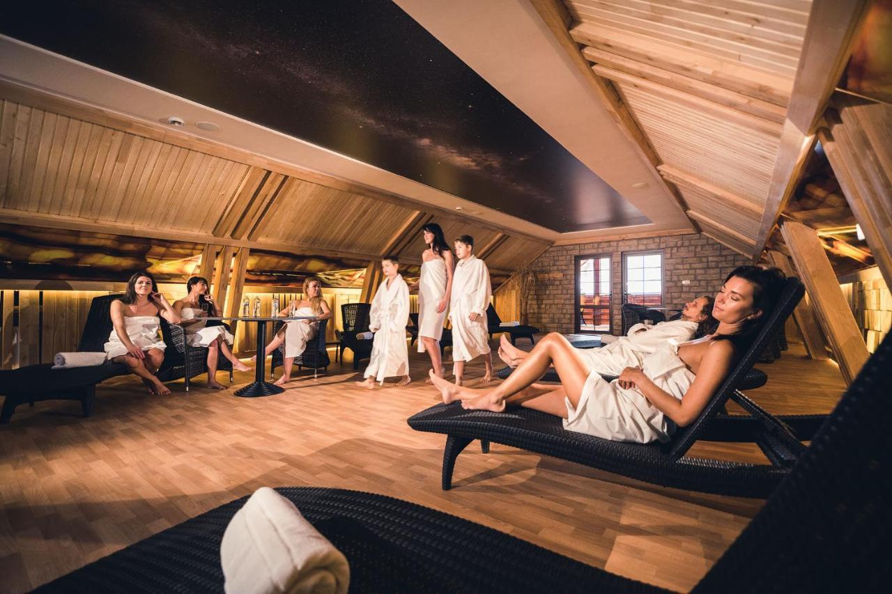 Hotel Frymburk Eksteriør bilde