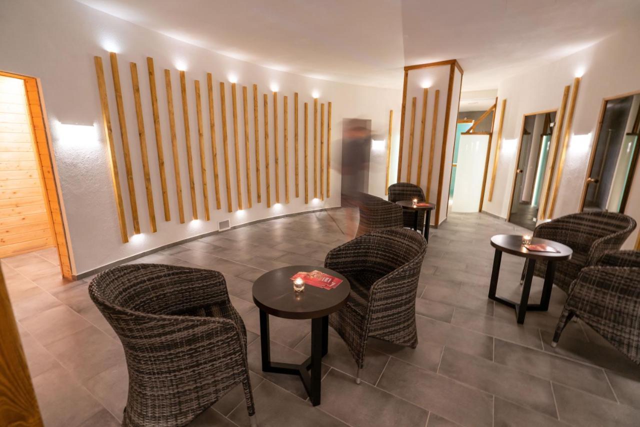 Hotel Frymburk Eksteriør bilde